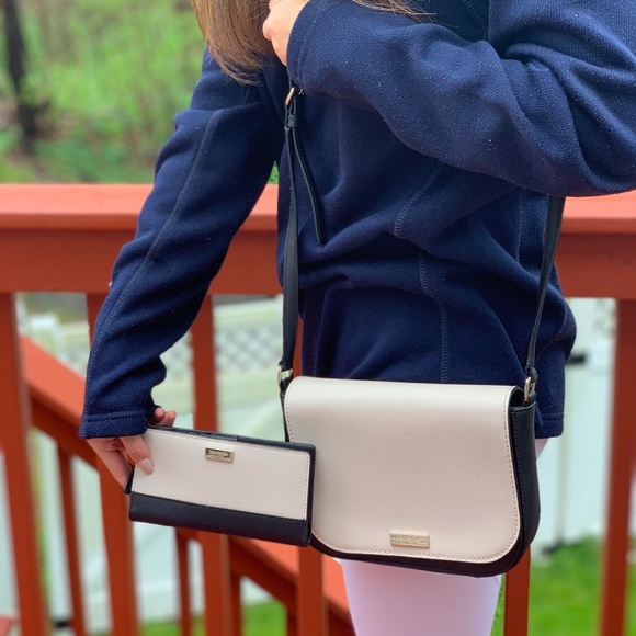 kate spade Handbags - KATE SPADE LAUREL WAY LARGE CARSEN AND STACEY